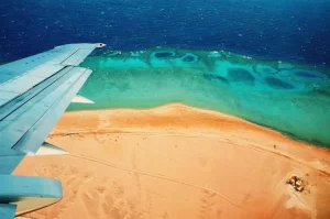 vol avion Albanie Tirana plage turquoise