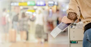 aéroport Hurghada visa Égypte file d'attente touristes passeport