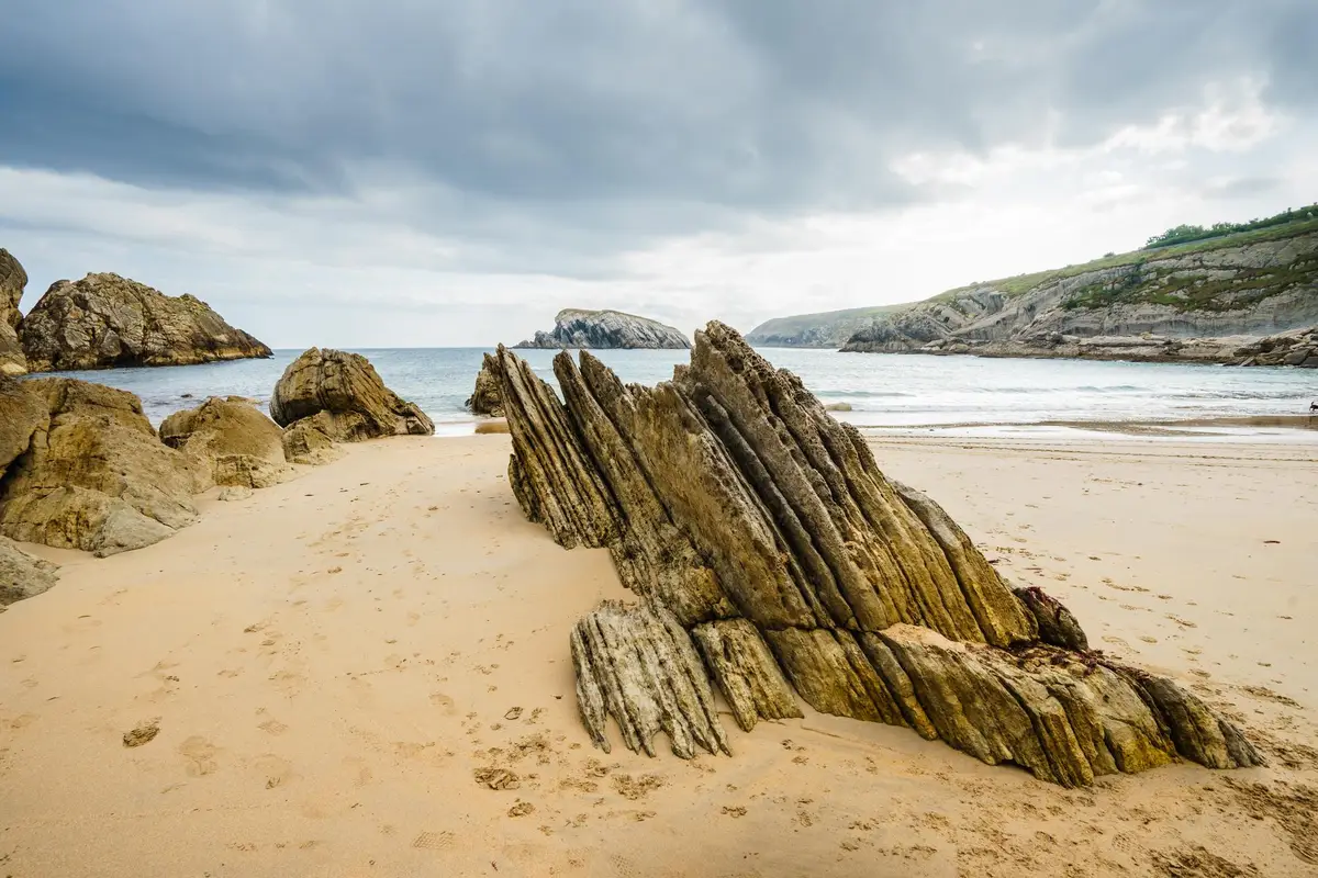 plage normandie falaises sable mer