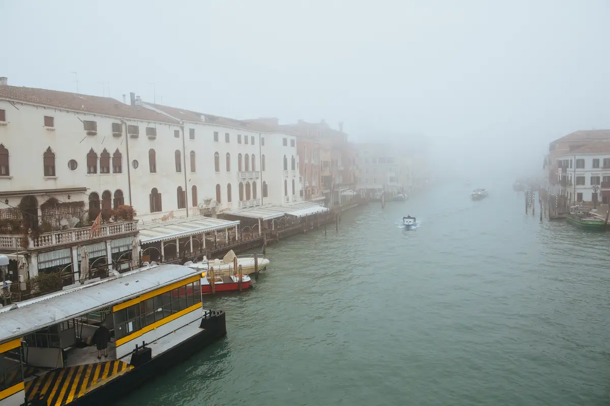 Venise octobre brume canaux