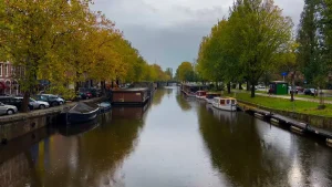 Amsterdam auberge canal
